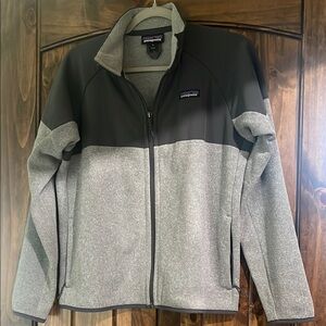 Patagonia Women’s Lightweight Better Sweater Shelled Jacket